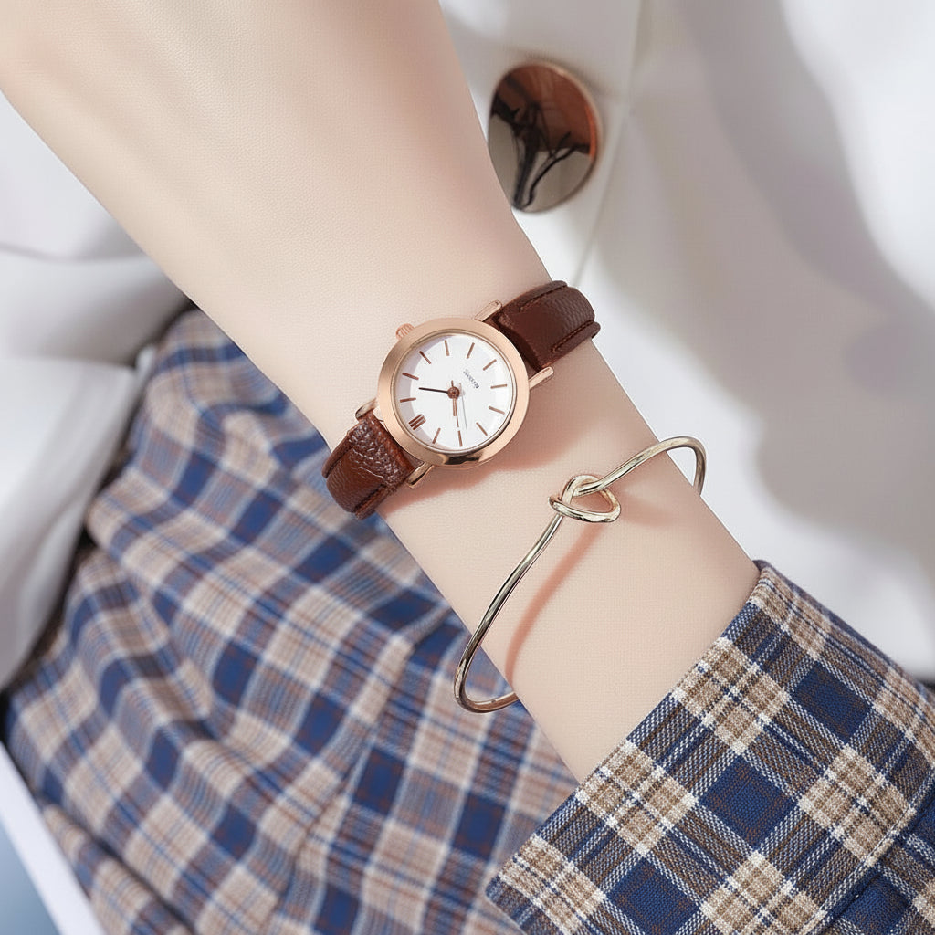 The Petite Étoile — Minimalist Leather Edition