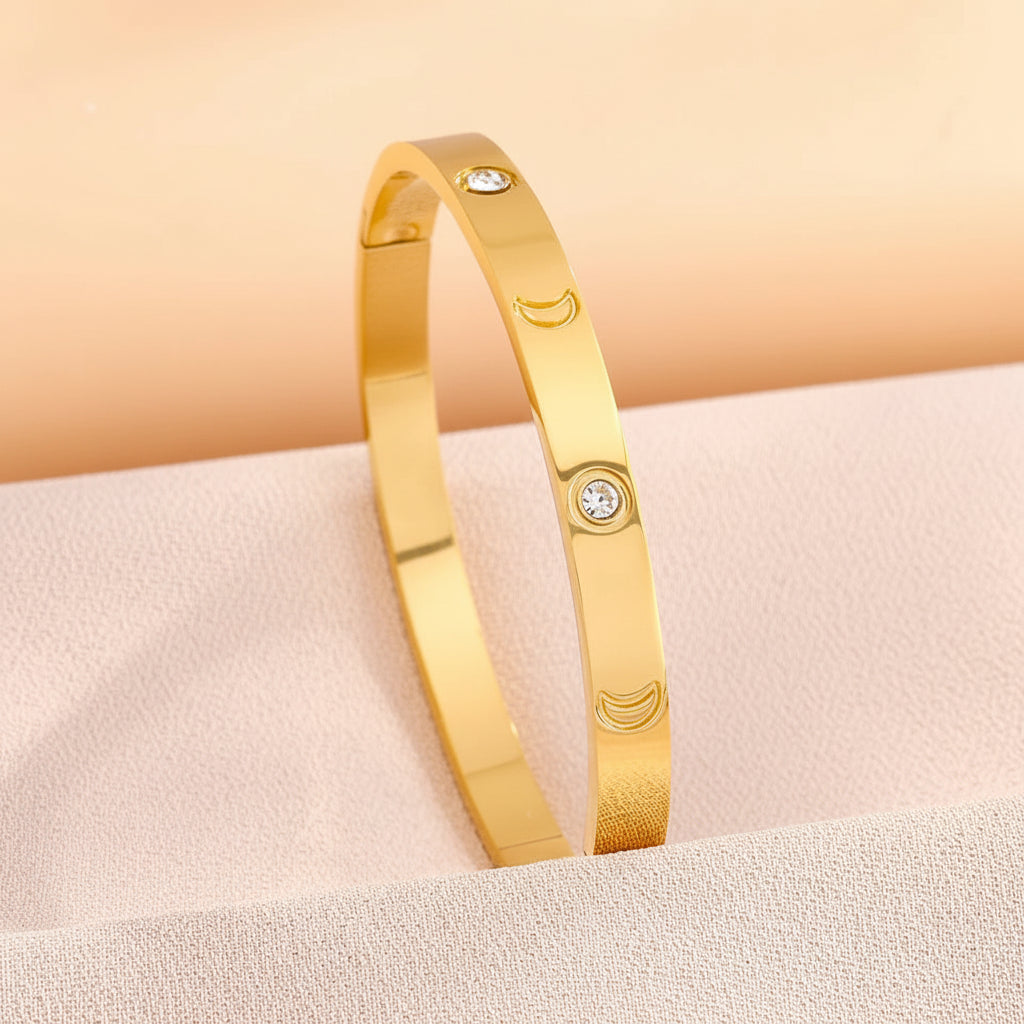 The Emerald Quintet — Celestial Cuff Set