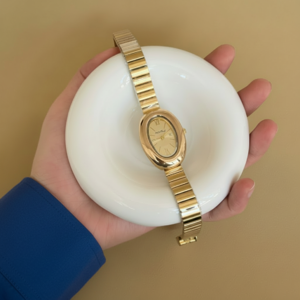 The Oval Heritage — Roman Numeral Wristwatch